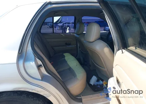 2005 Mercury Grand Marquis Ls/Lse from USA, damaged, VIN 2MEHM75W45X663379